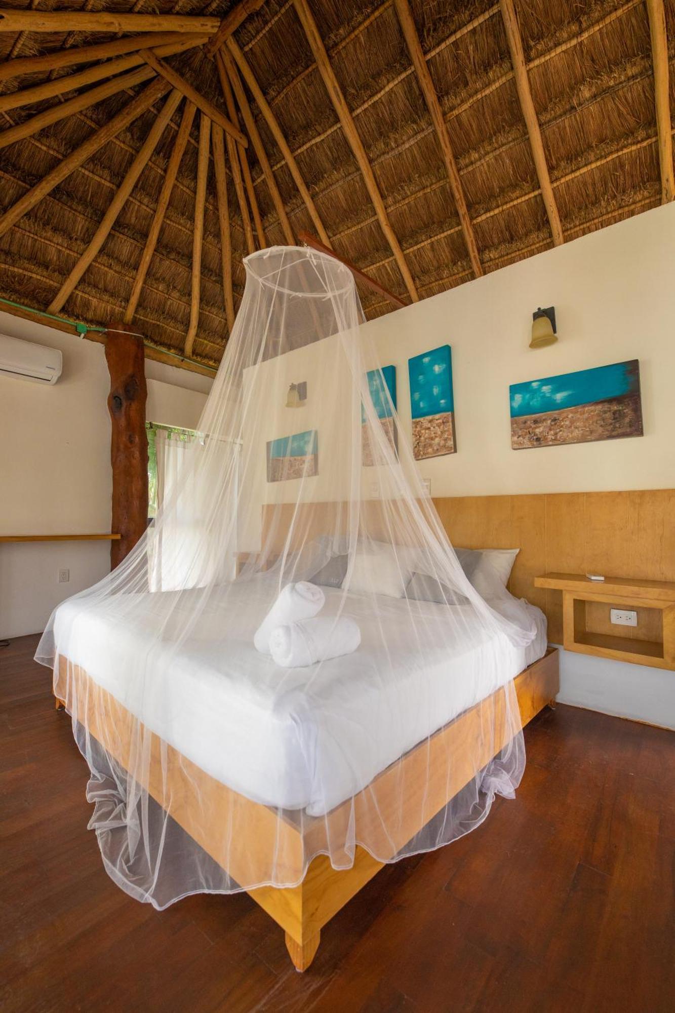 Kabanas & Beach Club Ojo De Agua Puerto Morelos Eksteriør billede